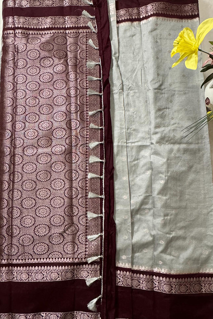 Dola Silk Saree with Gap border in Grey